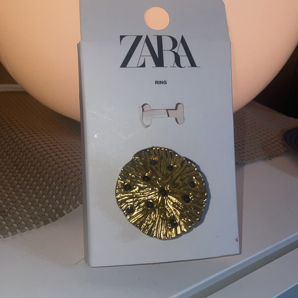 New Zara gold tone ring - Picture 5 of 5